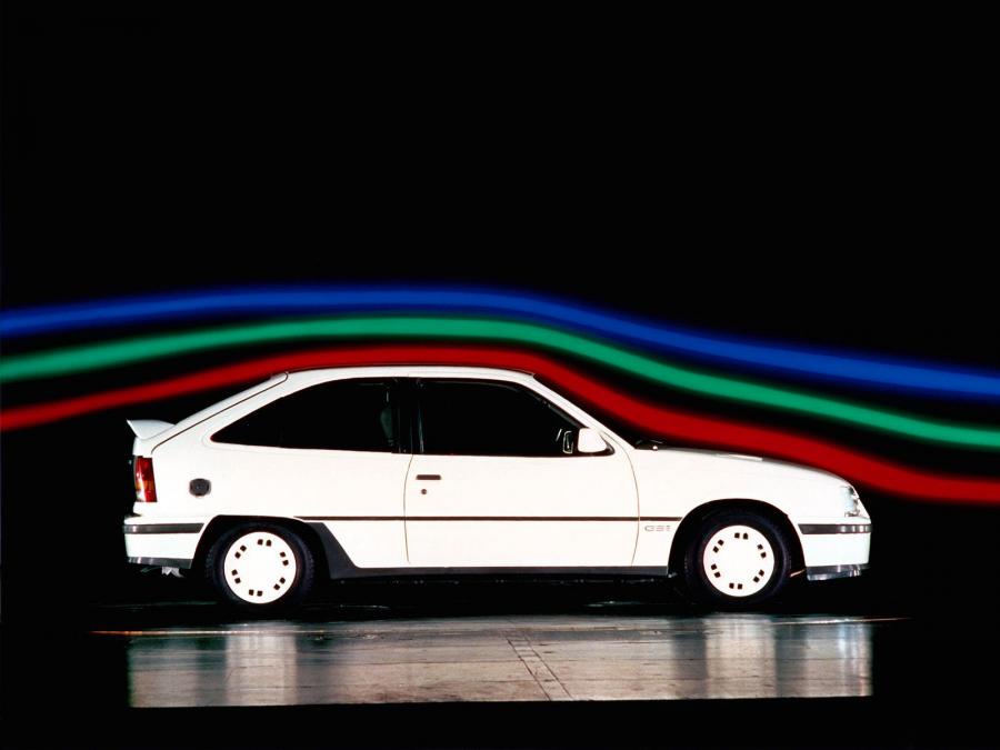  Opel Kadett GSi 3-Door (E) 1984 года  (фото 6 из 9)